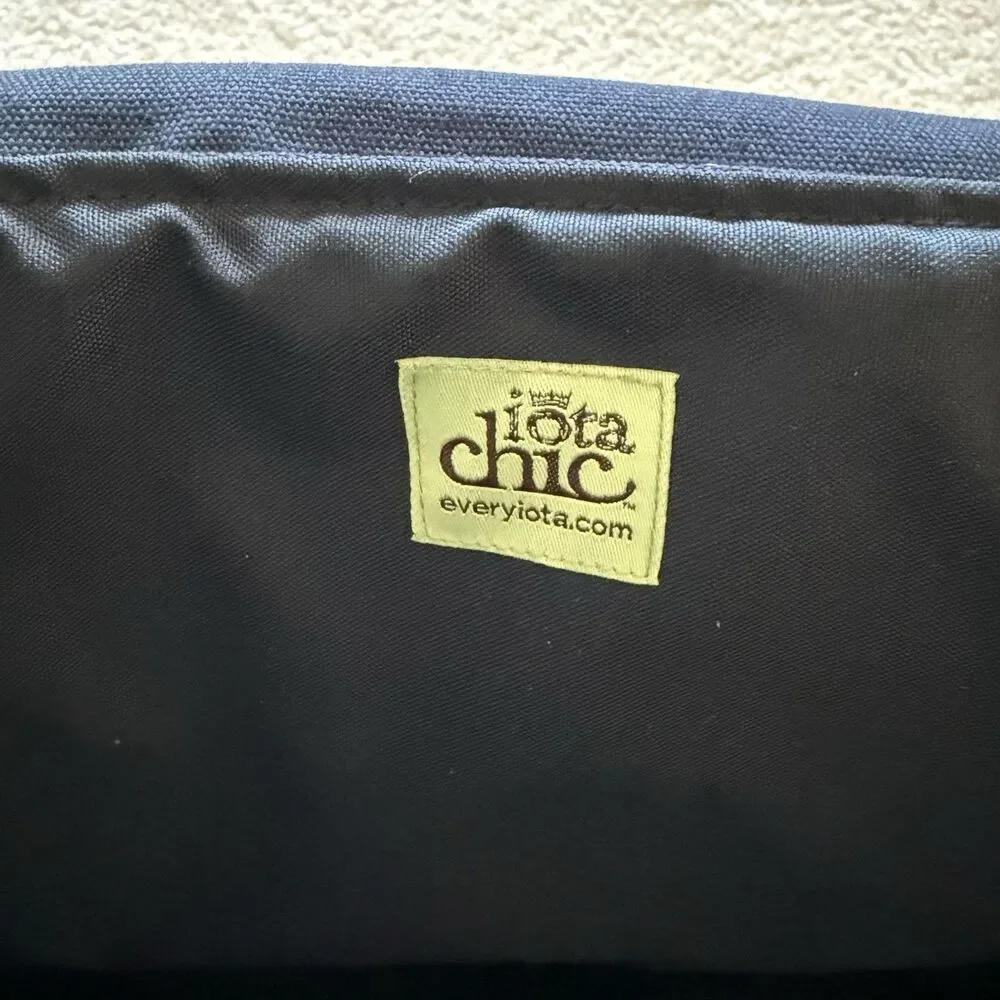 Iota Chic Laptop Messenger Bag - Up To 16